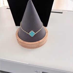 Elegant Gold and Turquoise Clover Bracelet